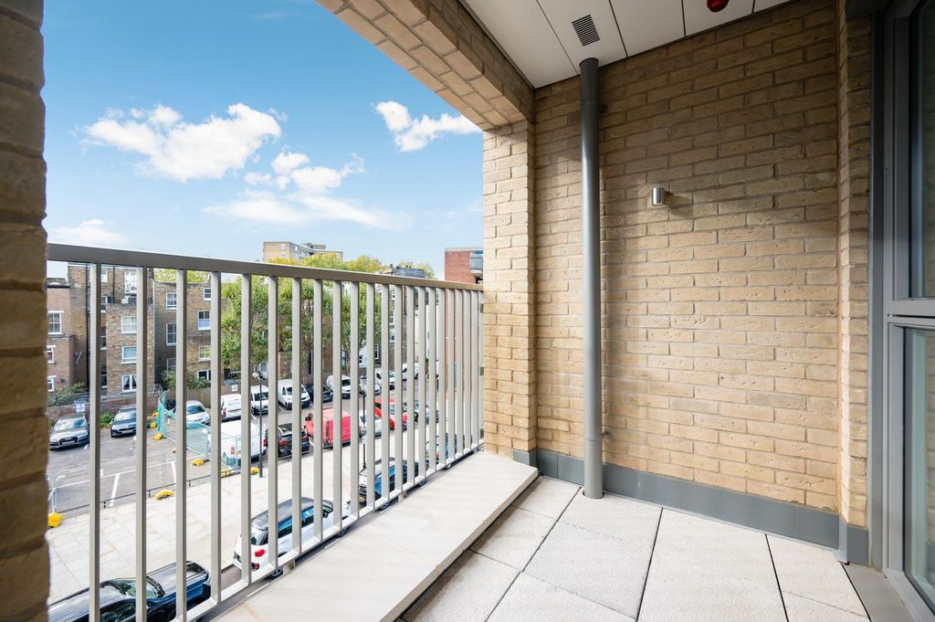 Property photo 3 of 4