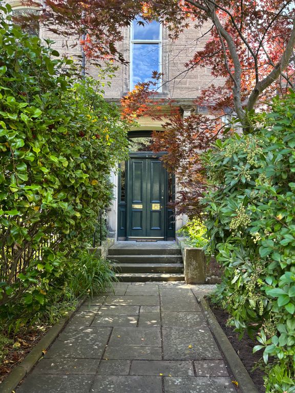 Property photo 1 of 35