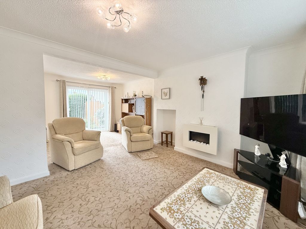 Property photo 3 of 26 Img_1643