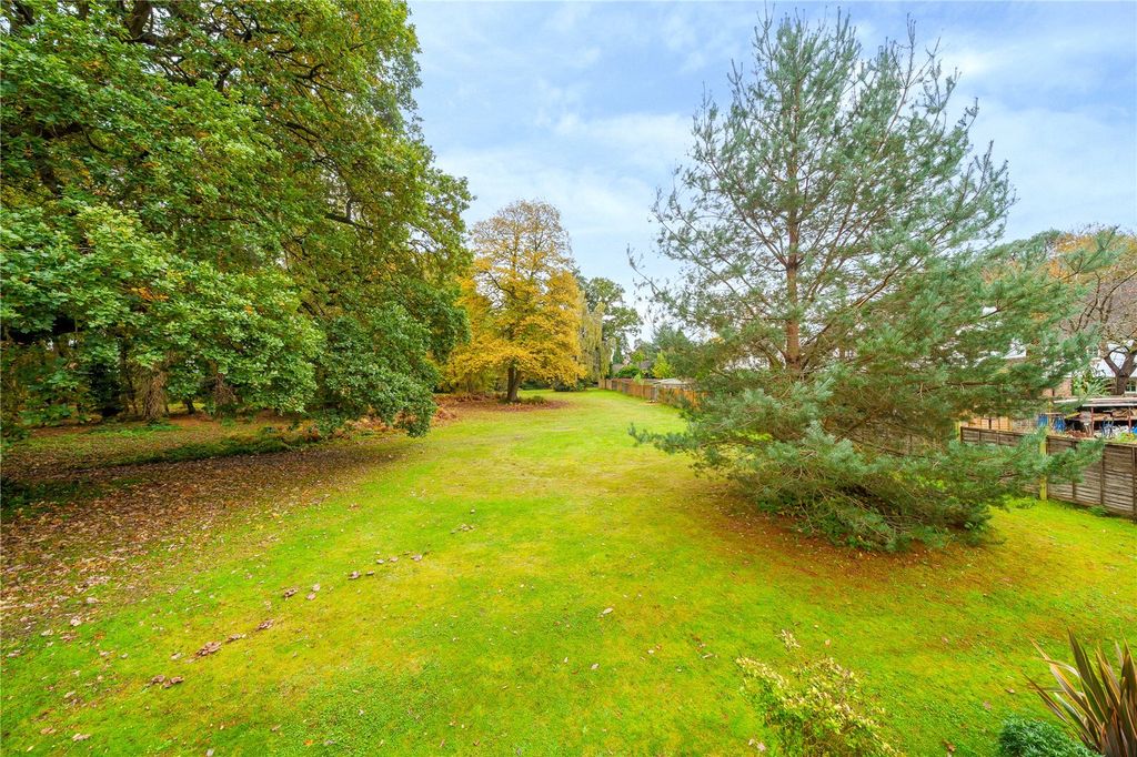 Property photo 2 of 21 Picture No. 29