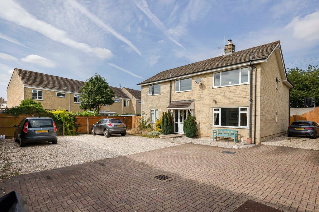 Property photo 1 of 21 Picture No. 24