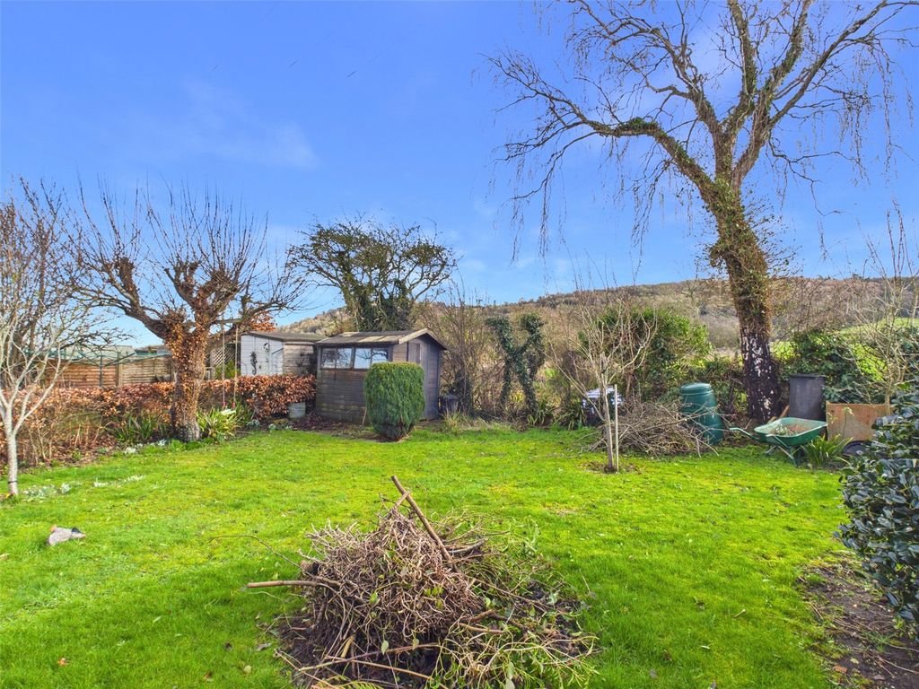 Property photo 2 of 26 Garden