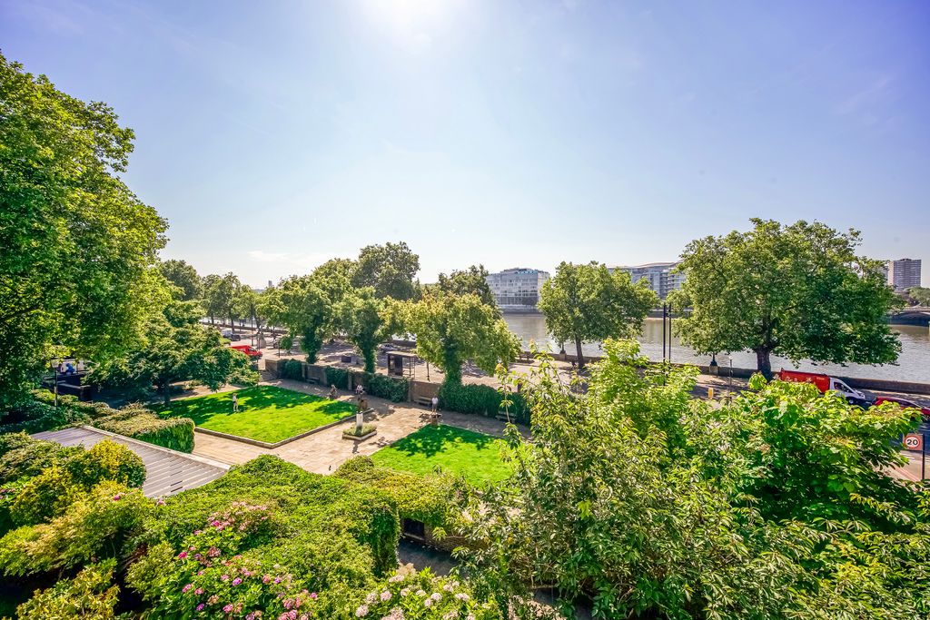 Property photo 2 of 12 (13)