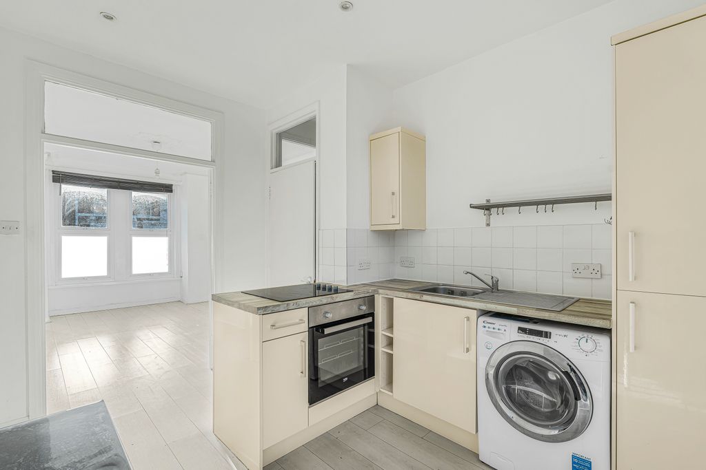 Property photo 2 of 15 21_72314