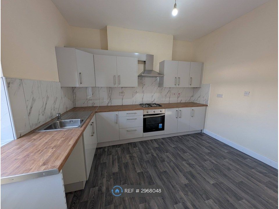 Property photo 1 of 20 Kitchen