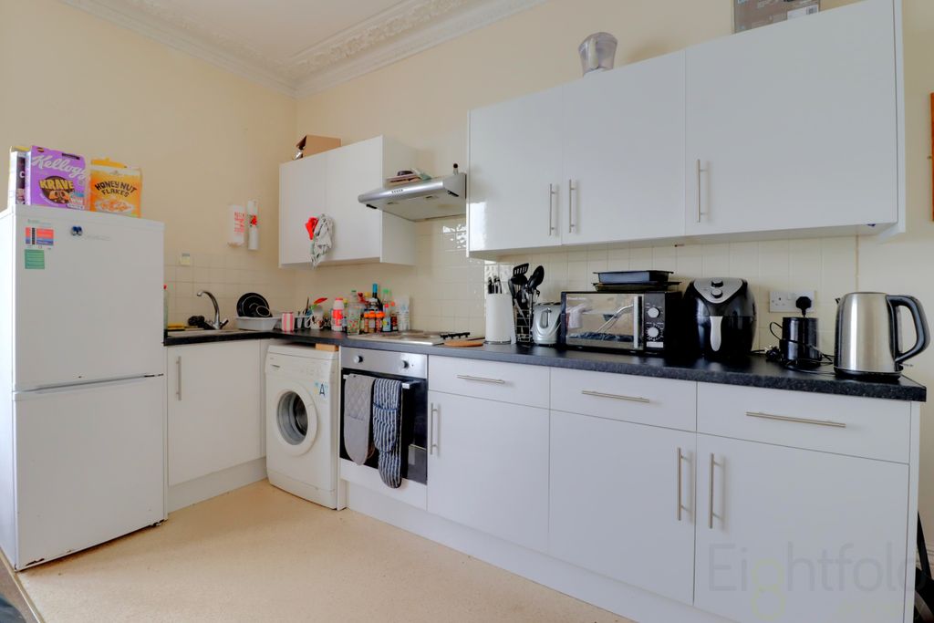 Property photo 2 of 10 Img_6778-Img_6780