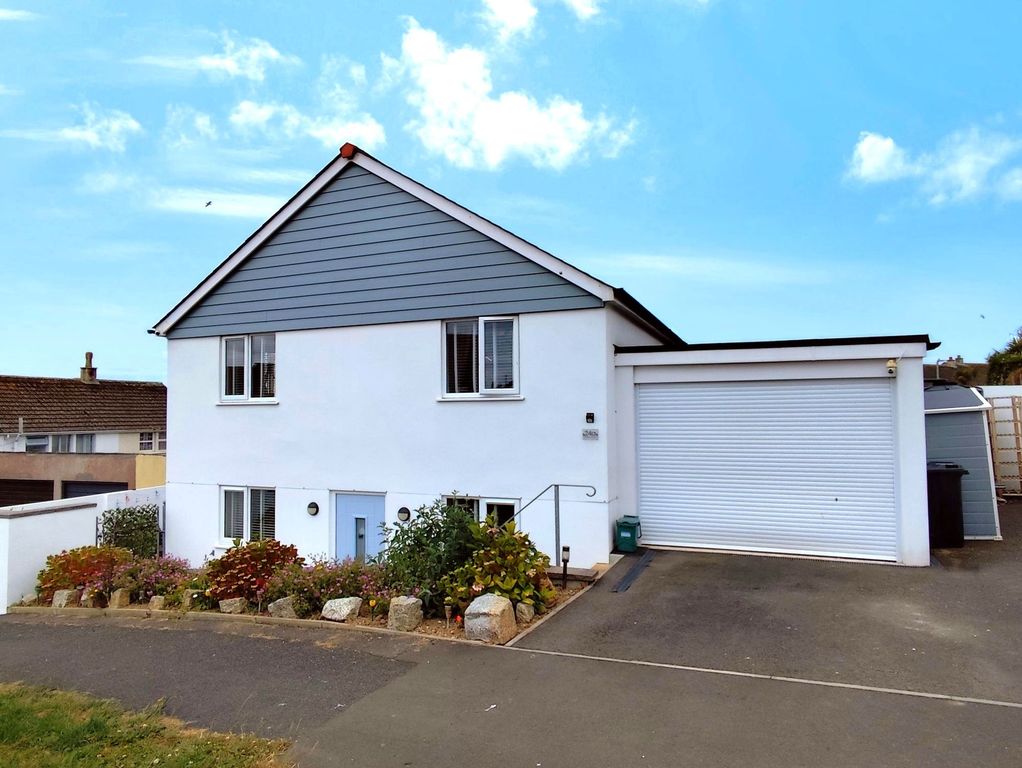 Property photo 1 of 14 External