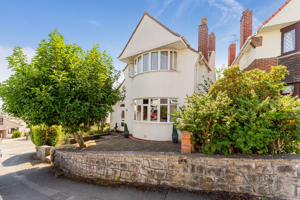 Property photo 1 of 30 3 Bedroom Detached For Sale