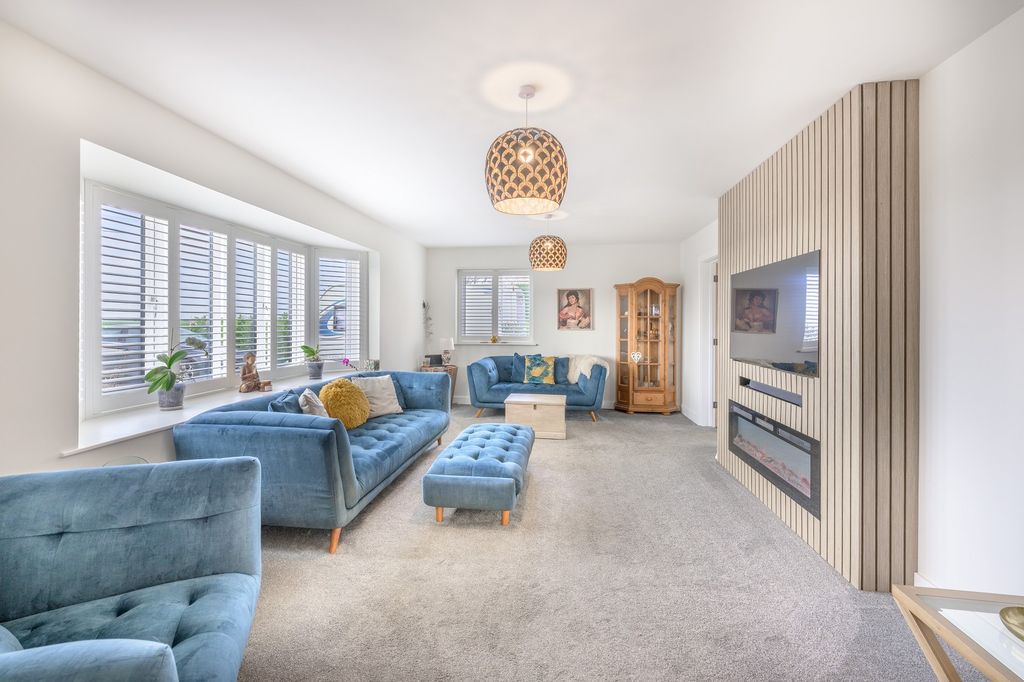 Property photo 3 of 25 Not Specified