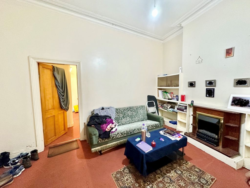 Property photo 2 of 4