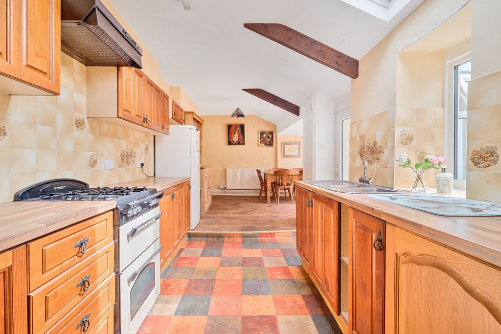 Property photo 3 of 13