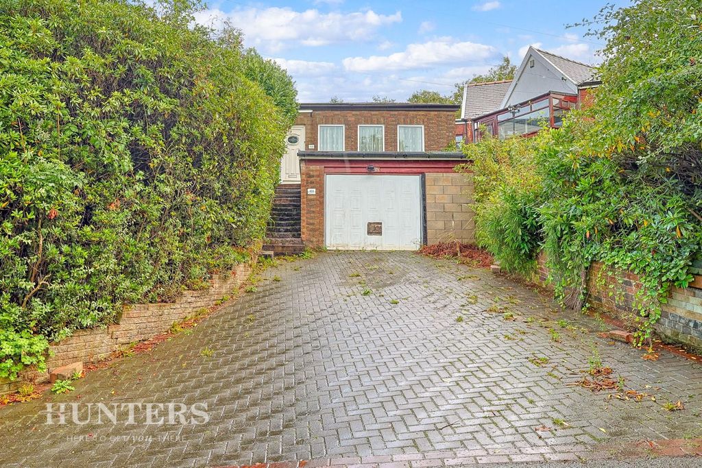 Property photo 2 of 27 Drive