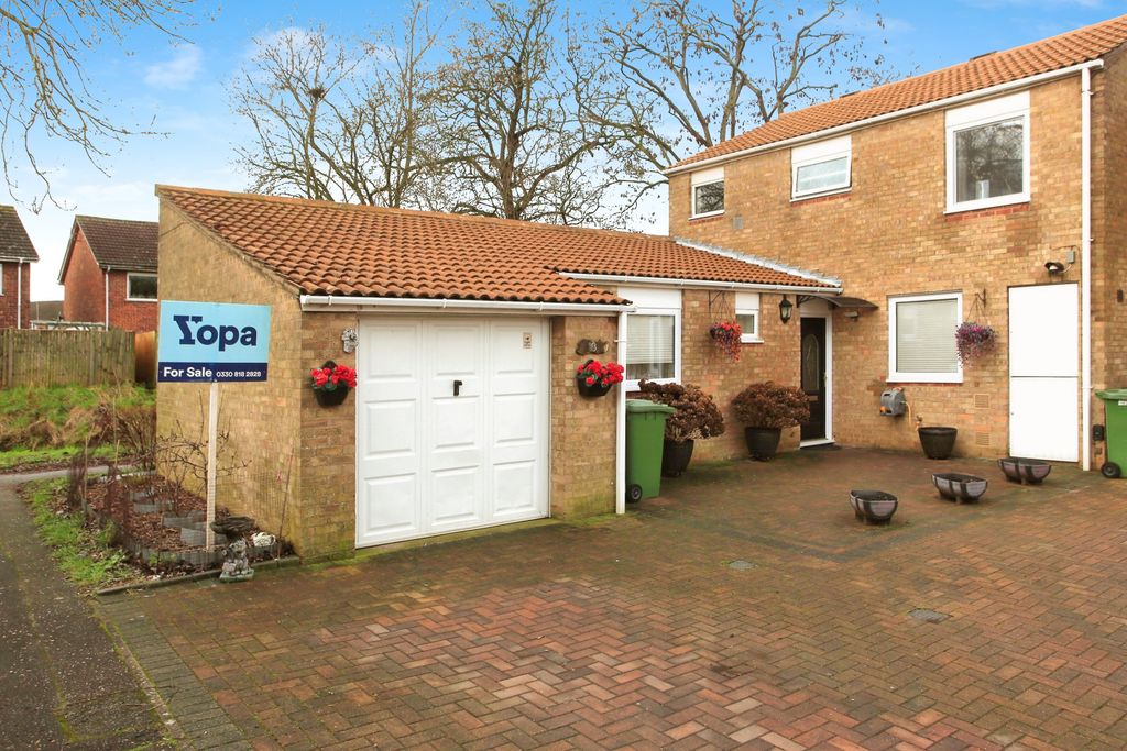 Property photo 1 of 20 Property_0782