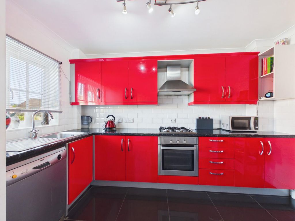 Property photo 3 of 21 Cam05010G0-Pr0083-Still001.Jpg