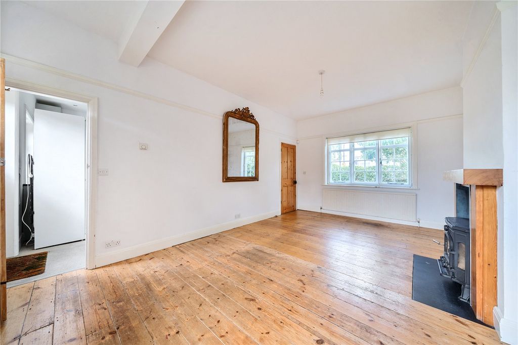 Property photo 2 of 19 Picture No. 12
