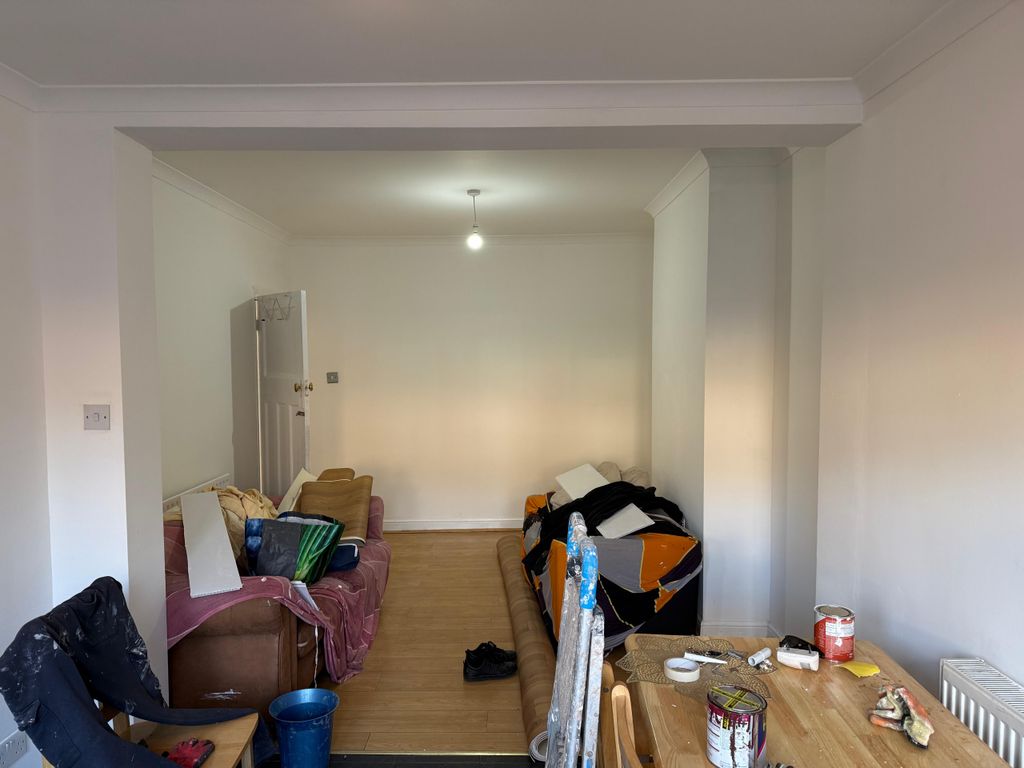 Property photo 2 of 27