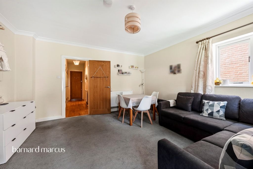 Studio for saleManorgate Road, Kingston Upon Thames KT2 photo 5