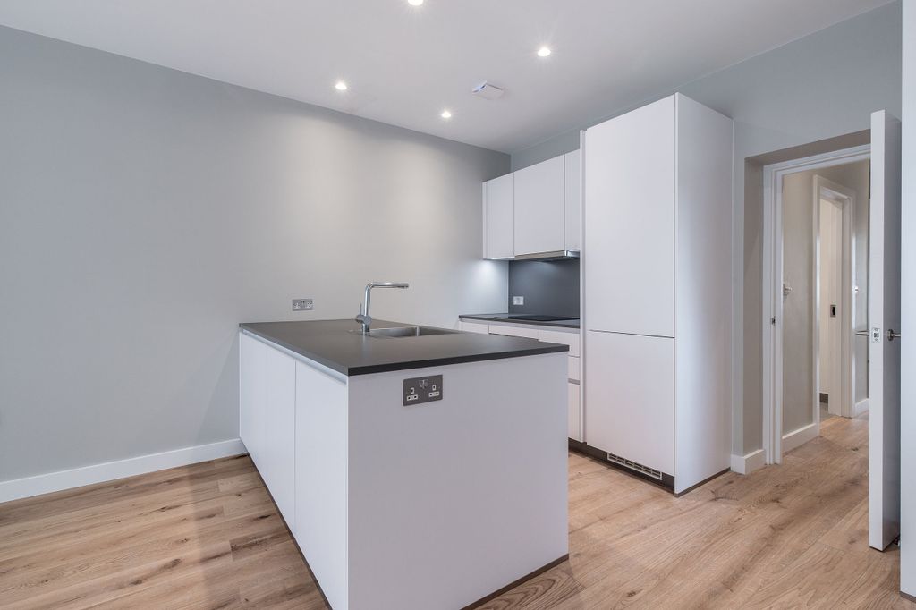 Property photo 3 of 13 Kitchen