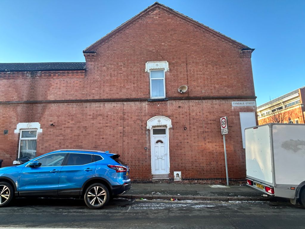 Property photo 1 of 8 Image