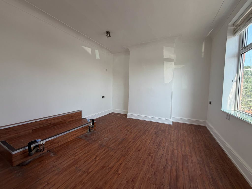 Property photo 3 of 7 Photo 3