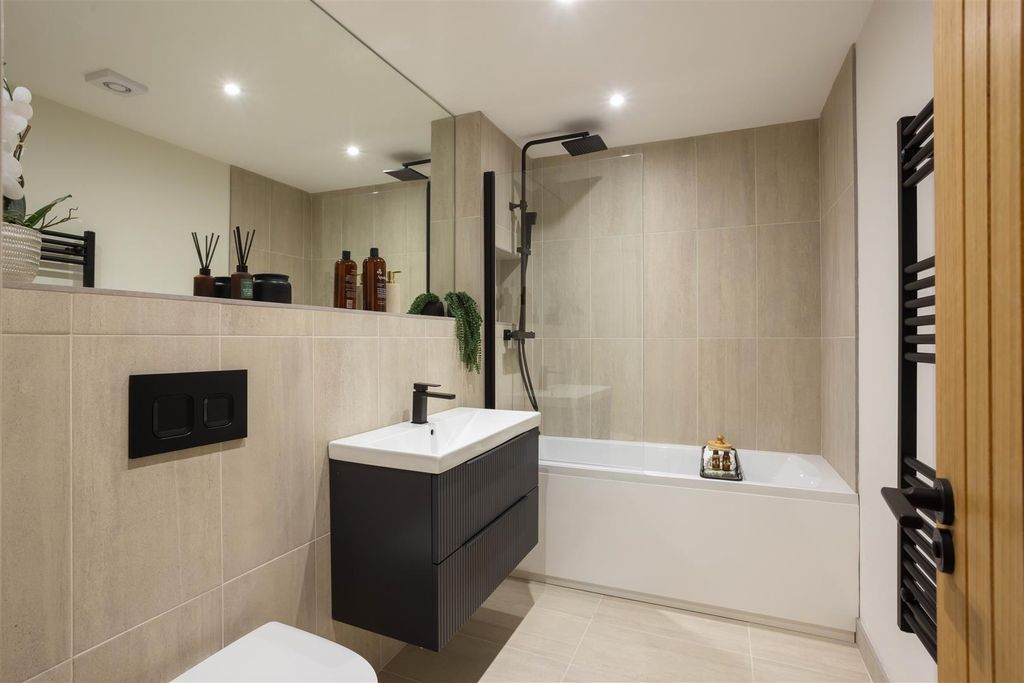 Property photo 3 of 9 00010.Jpg