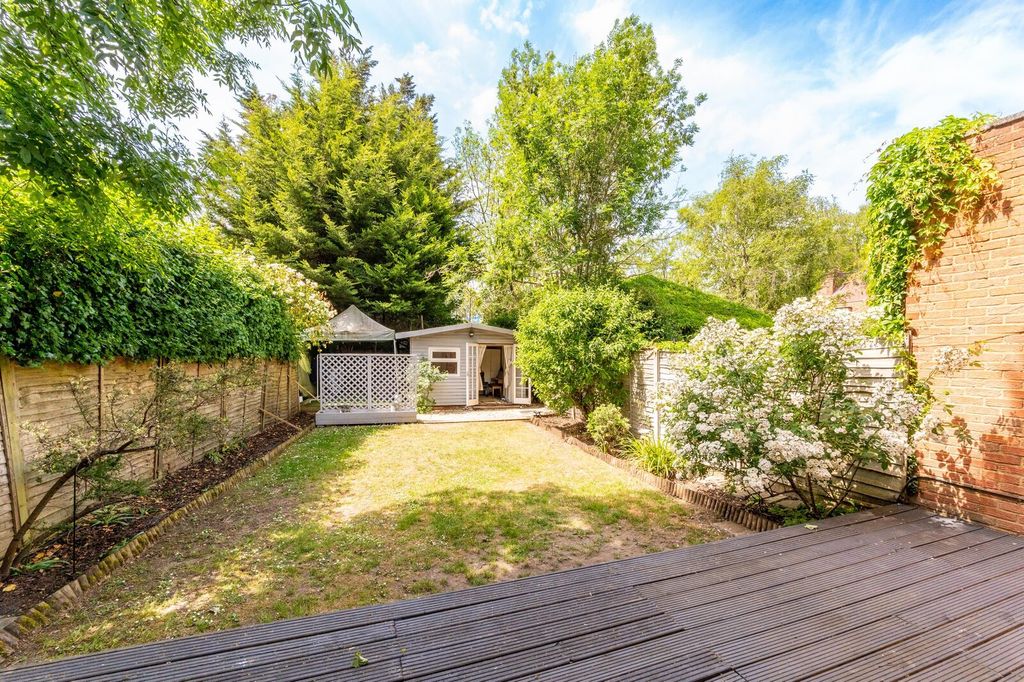 Property photo 2 of 15