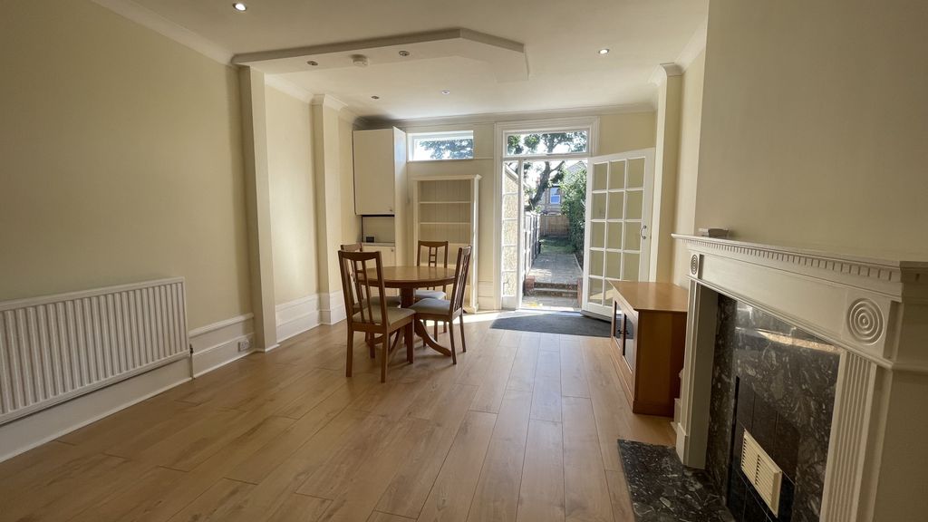 Property photo 2 of 6 Gallery