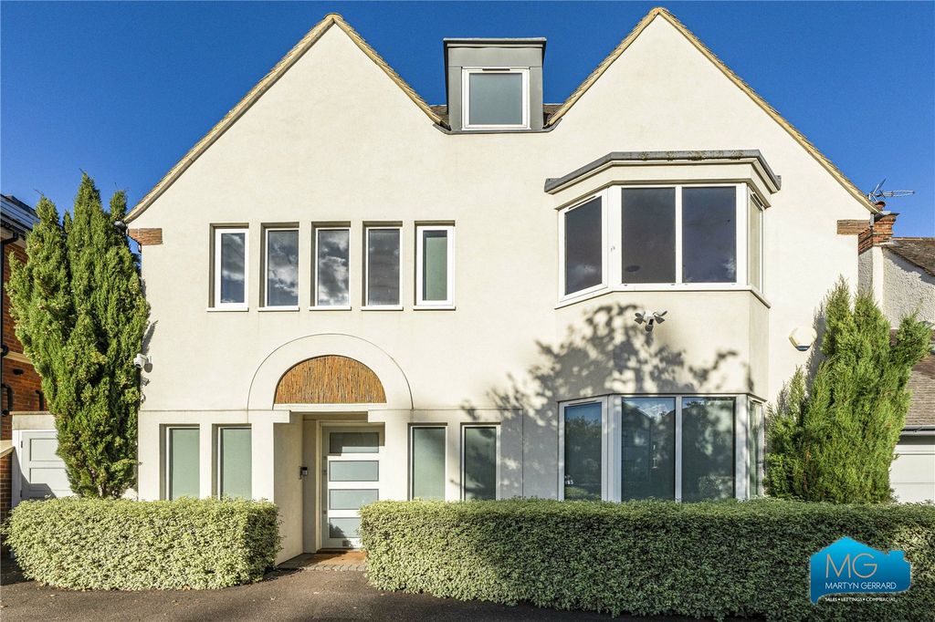 Property photo 1 of 31 Picture No. 13