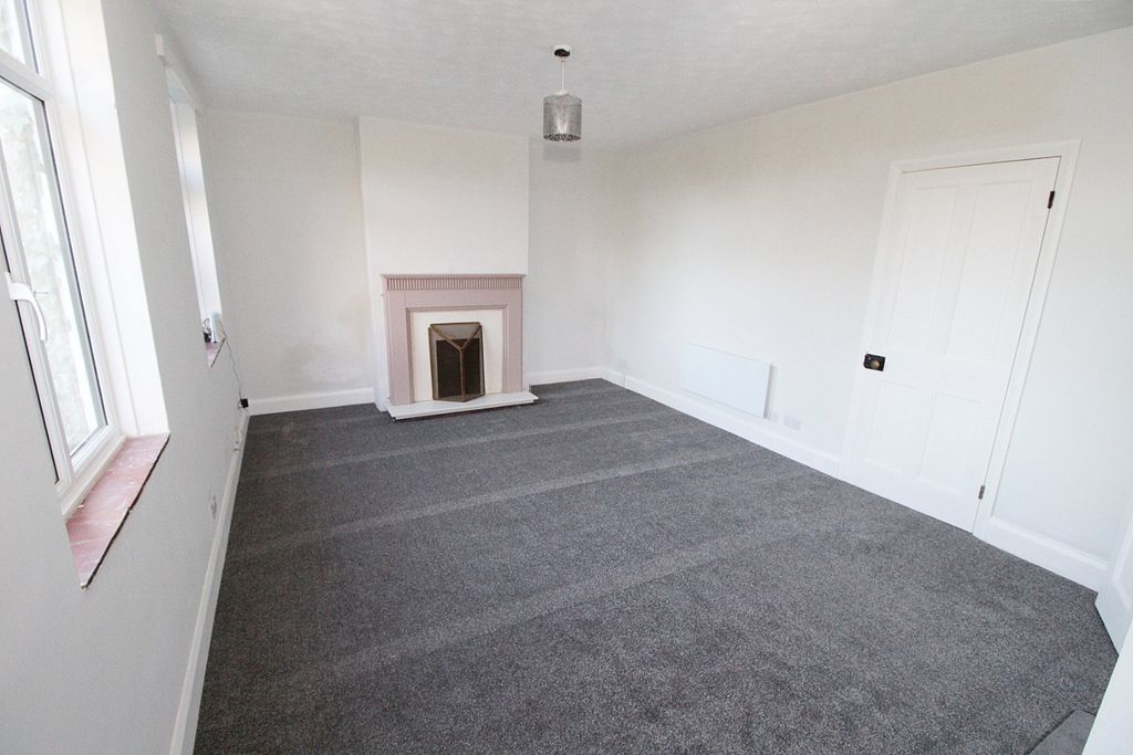 Property photo 2 of 14 4748862