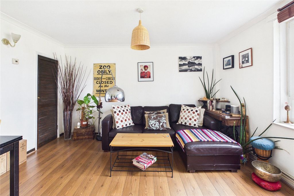 Property photo 3 of 11 Picture No. 11