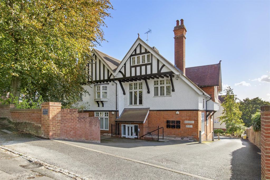Property photo 1 of 15