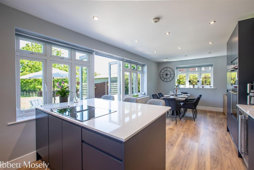 Property photo 2 of 29 23 Kitchen Diner.Jpg