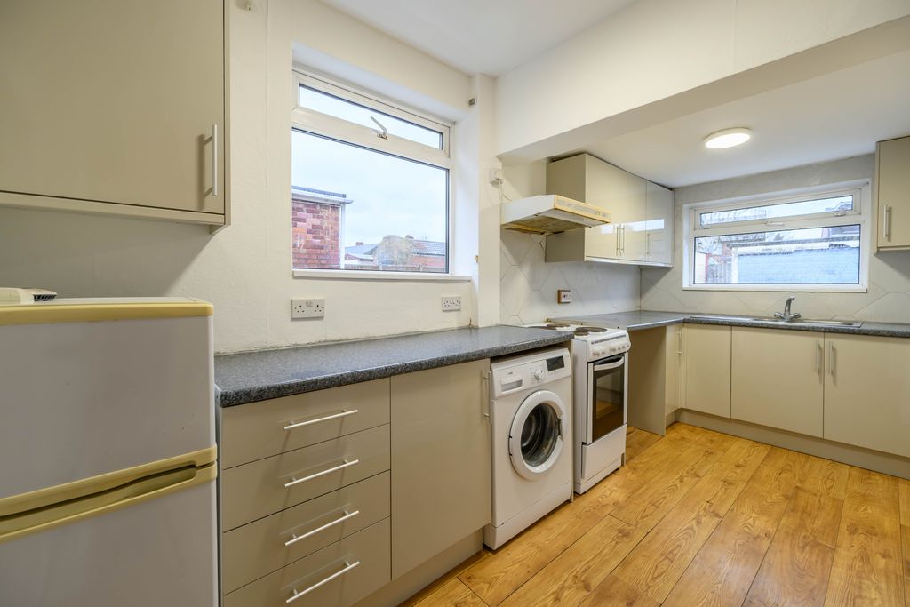 Property photo 3 of 19 Dsc_5196-Hdr