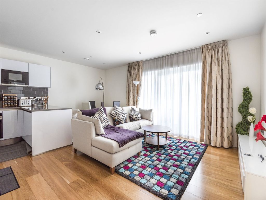 Property photo 1 of 12 Reception