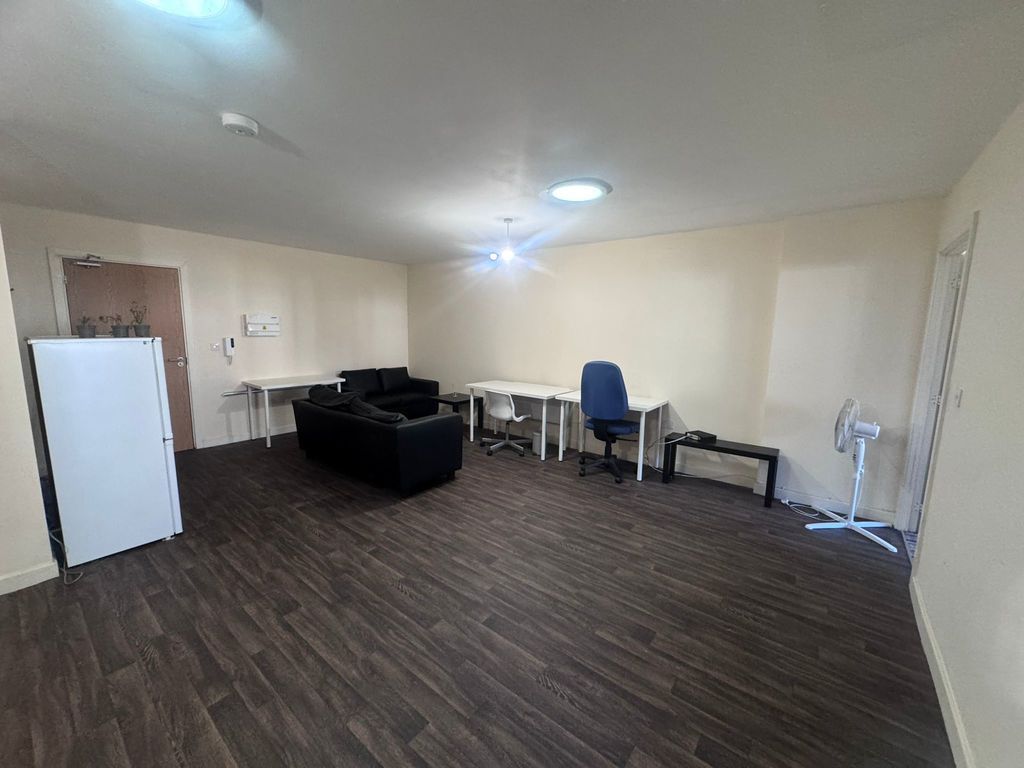 Property photo 1 of 8 Photo 1