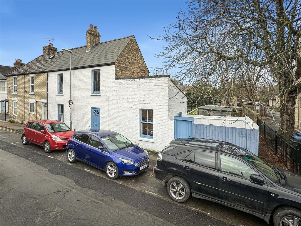 Property photo 1 of 7 External 1.Jpg