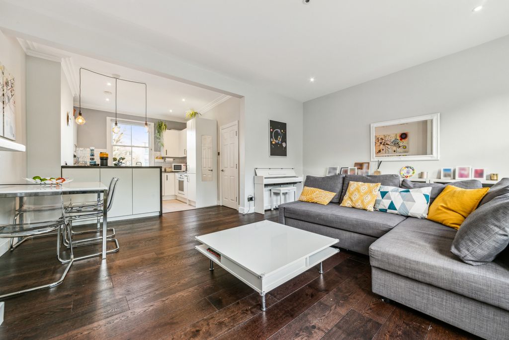 Property photo 1 of 9