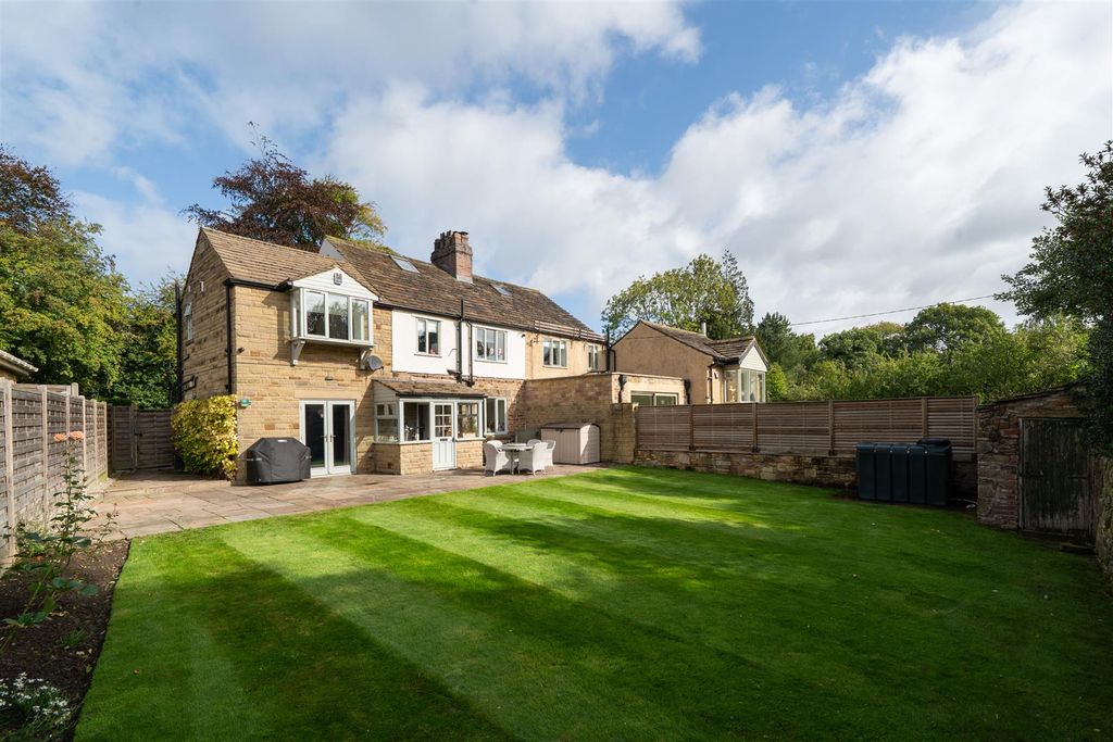 Property photo 2 of 48 Externals-7.Jpg