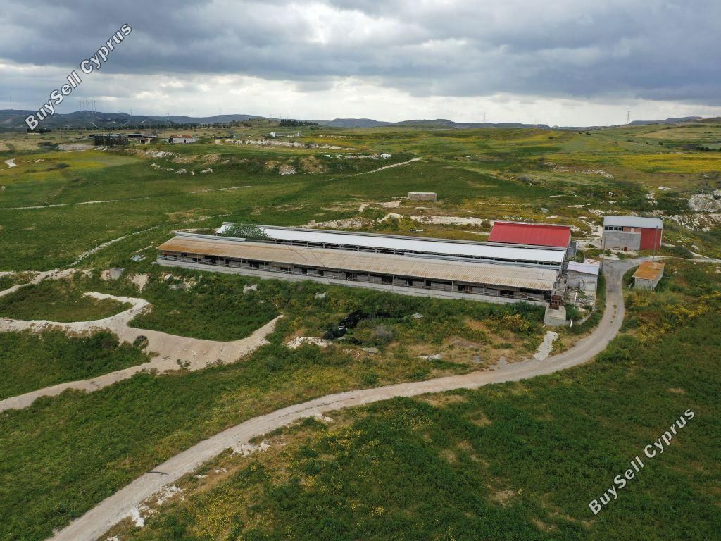 Property photo 3 of 9