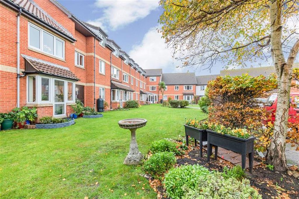 Property photo 1 of 13 (Main)