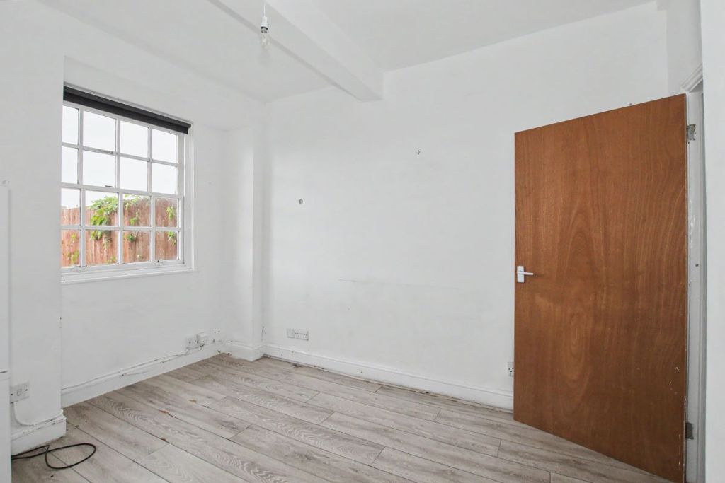 Property photo 3 of 10 Image 3