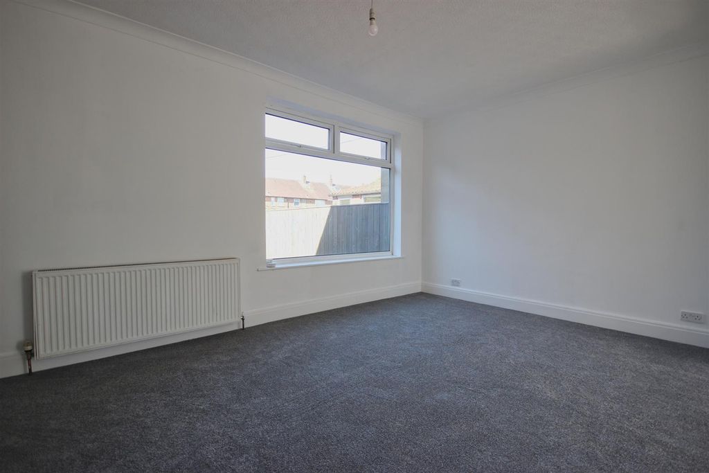 Property photo 3 of 15 Priory (12).Jpg