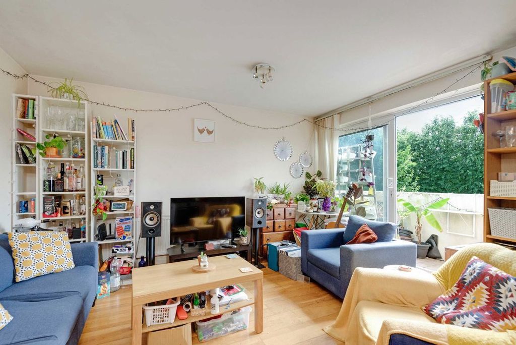 Property photo 1 of 4