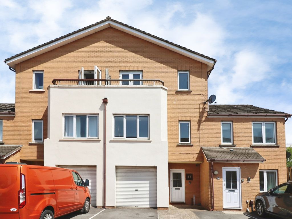 Property photo 1 of 24