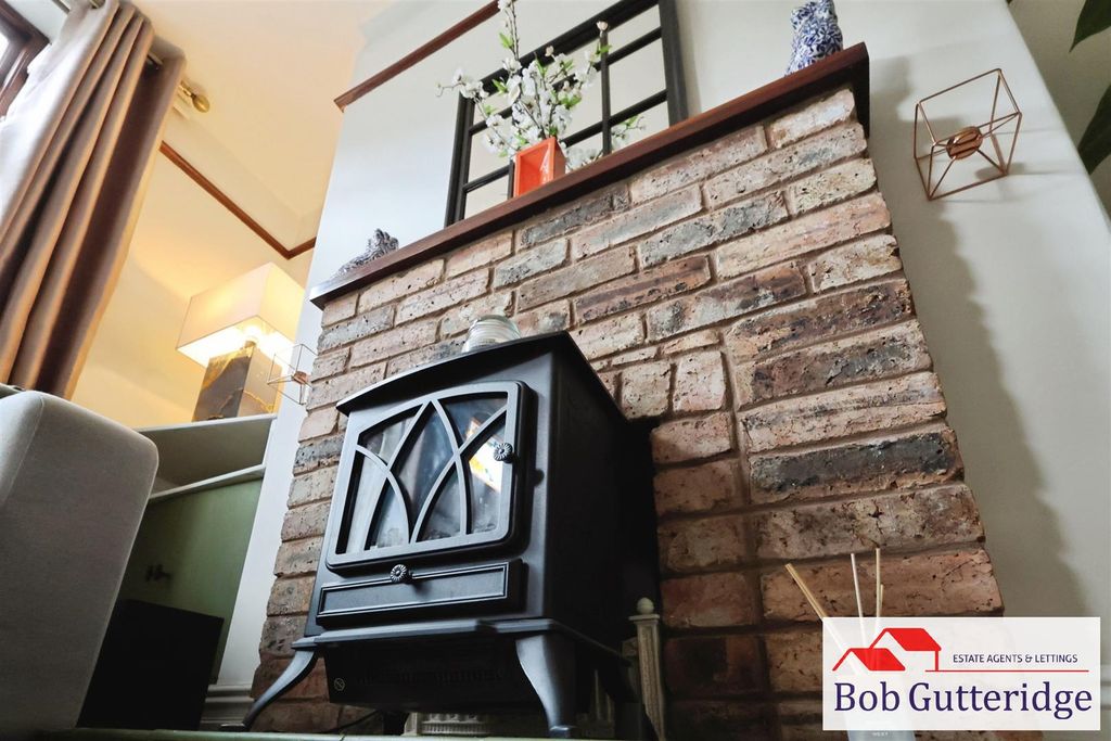 Property photo 3 of 27 Cbe8F93E-1E6A9510.Jpg