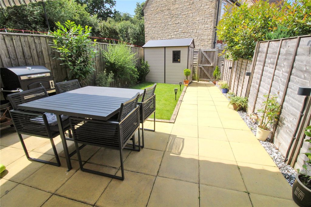 Property photo 2 of 13 Picture No. 01