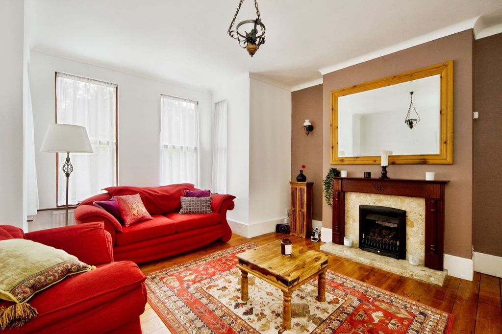 Property photo 2 of 30 Pbox-Img.Jpg
