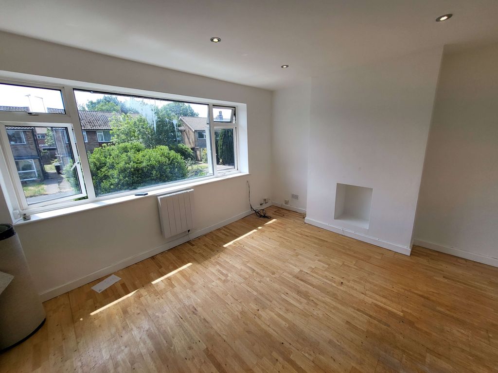 Property photo 2 of 12 Gallery