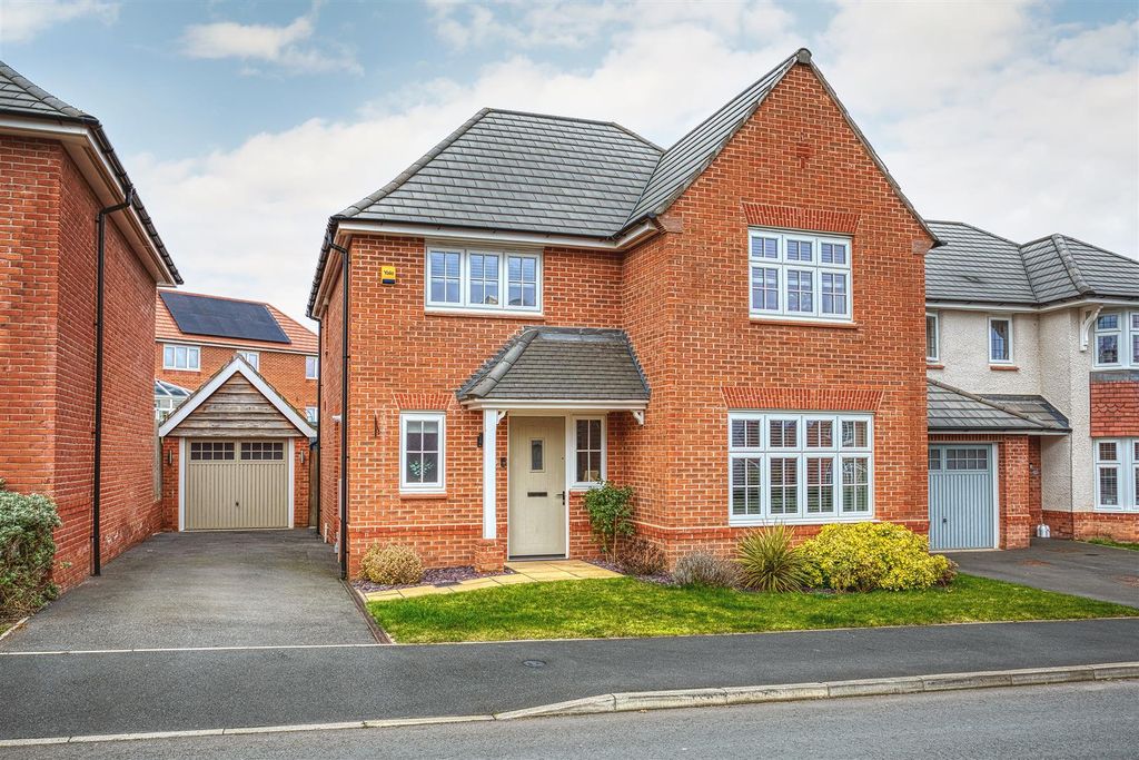 Property photo 1 of 28