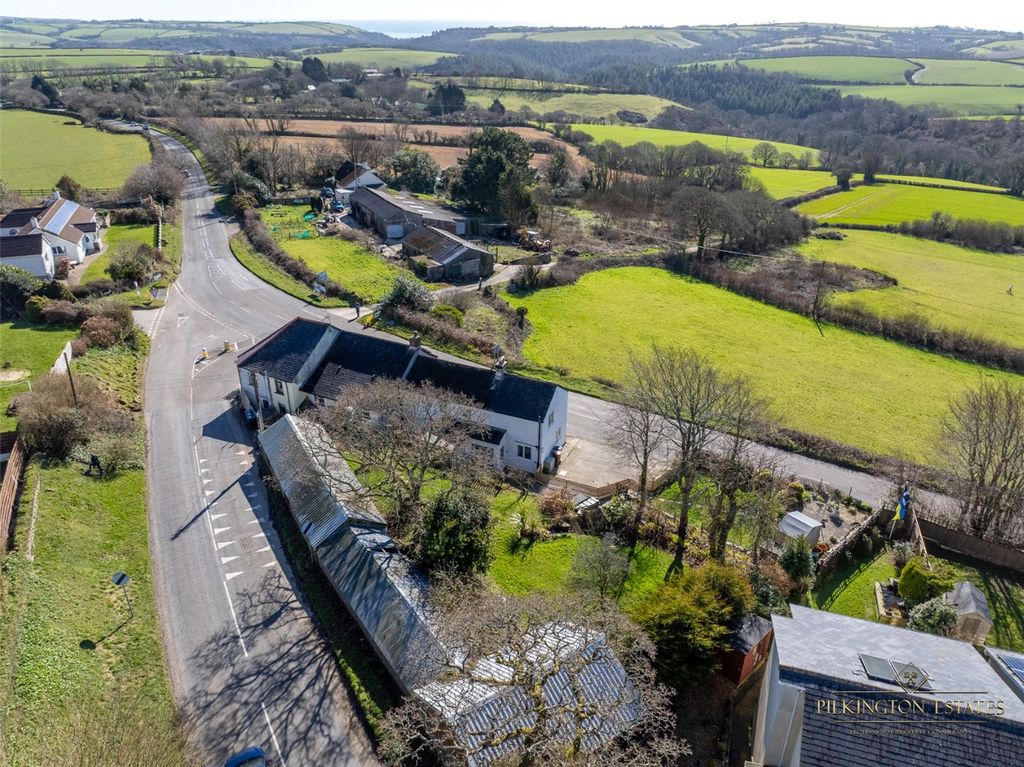 Property photo 2 of 17 4272901